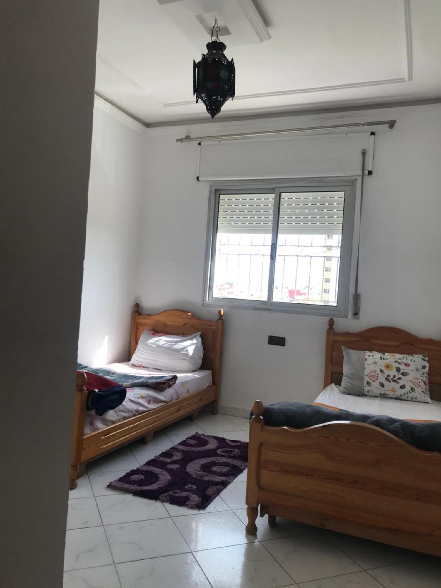 Appartement Familal A Trois Chambres En Face Marjane & Hotel Ahlen Tanger Exteriör bild